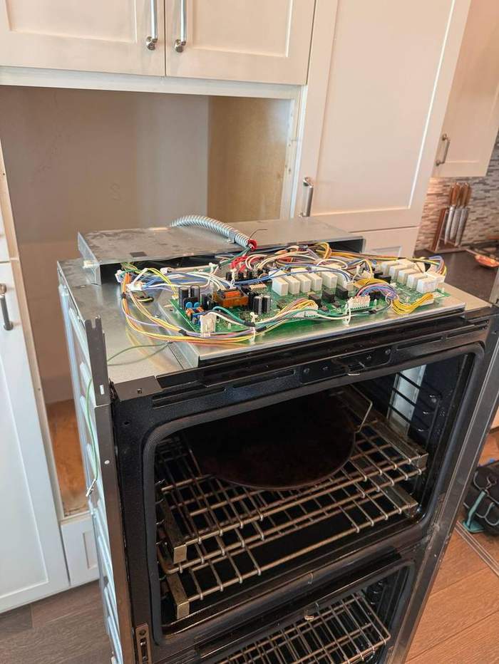 Wall oven — main control board diagnostics